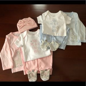 NWOT 6 Month B/G Twin Matching Outfits